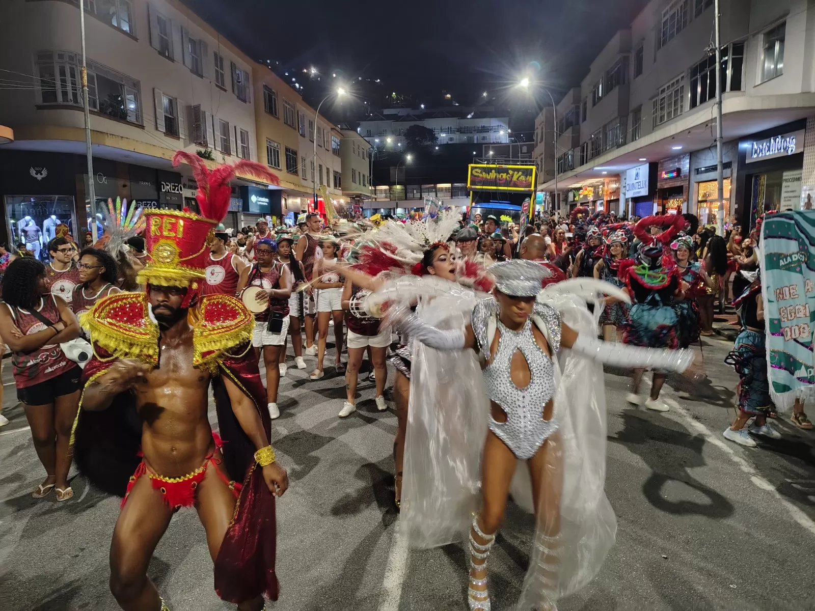 Carnaval de Teresópolis ganha destaque pela representatividade em desfile promovido pela Secretaria da Mulher