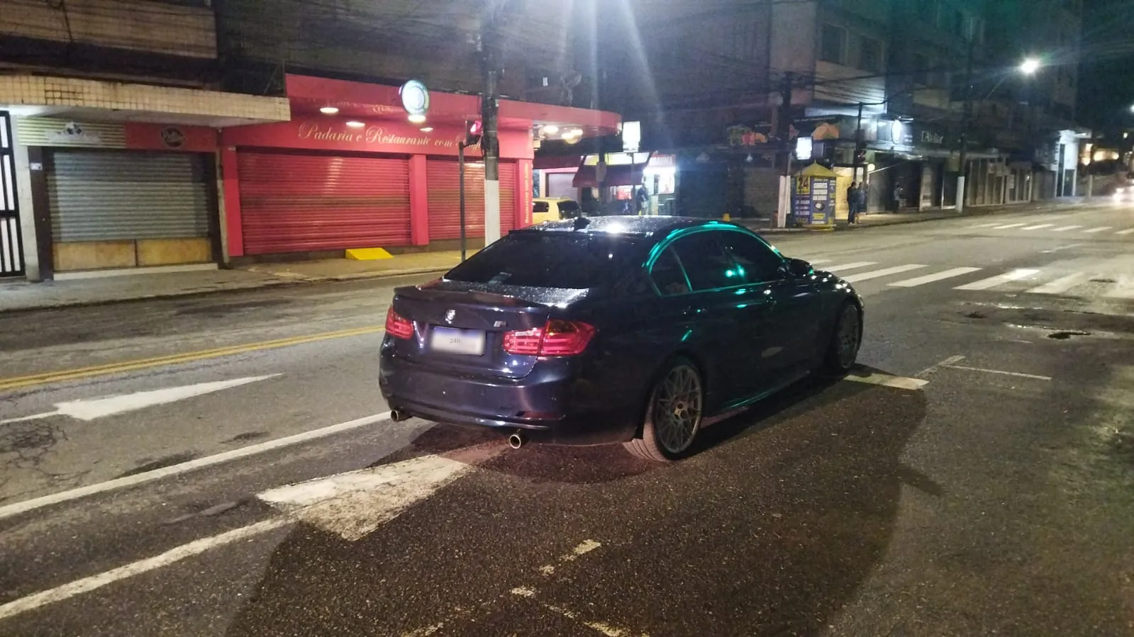 Veículo é apreendido após manobras perigosas no Alto