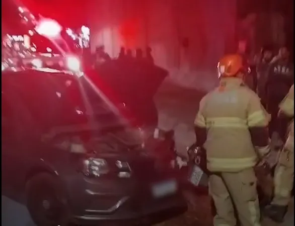 Colisão entre carro e moto complica trânsito na Manuel José Lebrão