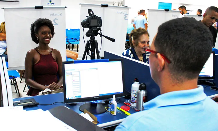 Dia da Mulher: Detran RJ vai oferecer, atendimento prioritário a mulheres na emissão de identidades