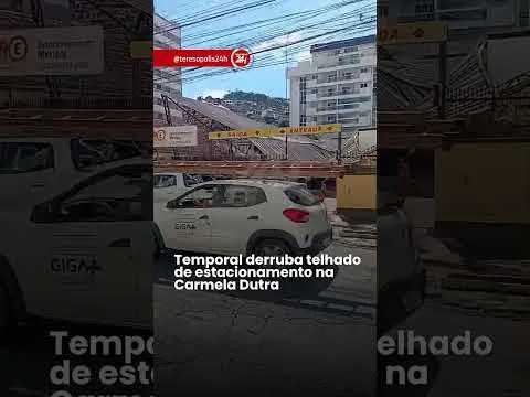 Temporal derruba telhado de estacionamento na Carmela Dutra